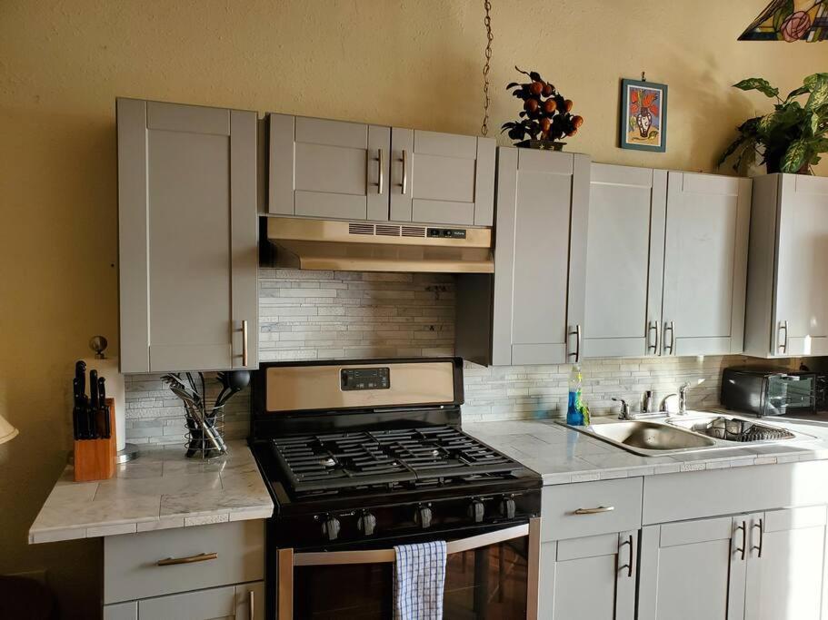 The Cottage At Villa Indigo 샬롯아말리에 외부 사진
